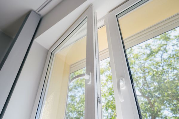Vinyl Window Replacement in Bristol